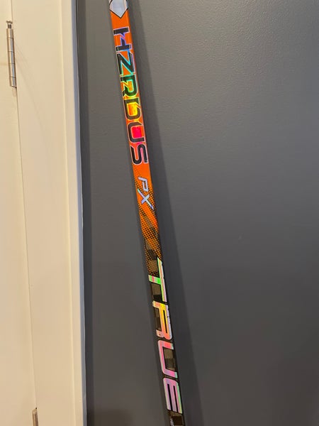 True HZRDUS Pro 2022 Intermediate Ice Hockey Stick Left / 55 / TC4