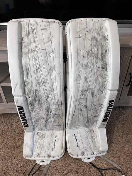 Used 31" Vaughn Ventus SLR Pro Goalie Leg Pads