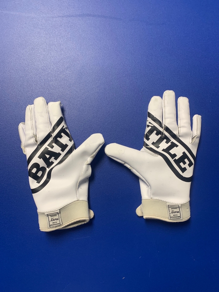 Used White Adult Small Battle Gloves