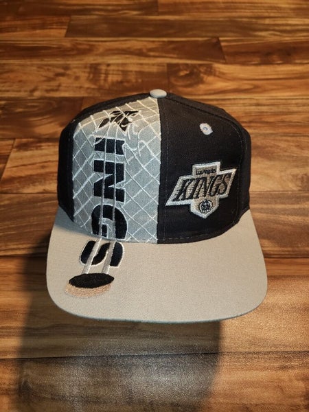 Mitchell & Ness NHL 2 TONE TEAM CORD FITTED VINTAGE LOS ANGELES KINGS White