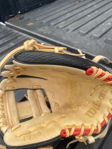Infield 11.25" A2000 Baseball Glove