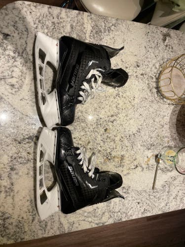 Used Bauer Extra Wide Width Pro Stock Size 8.5 Supreme Mach Hockey Skates