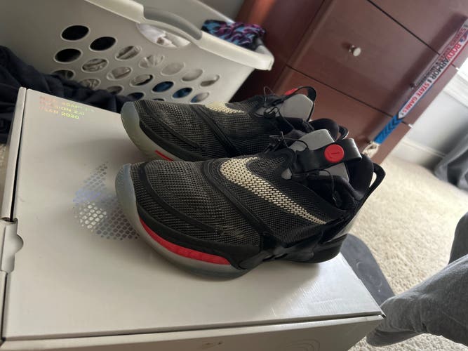 Nike adapts 2.0