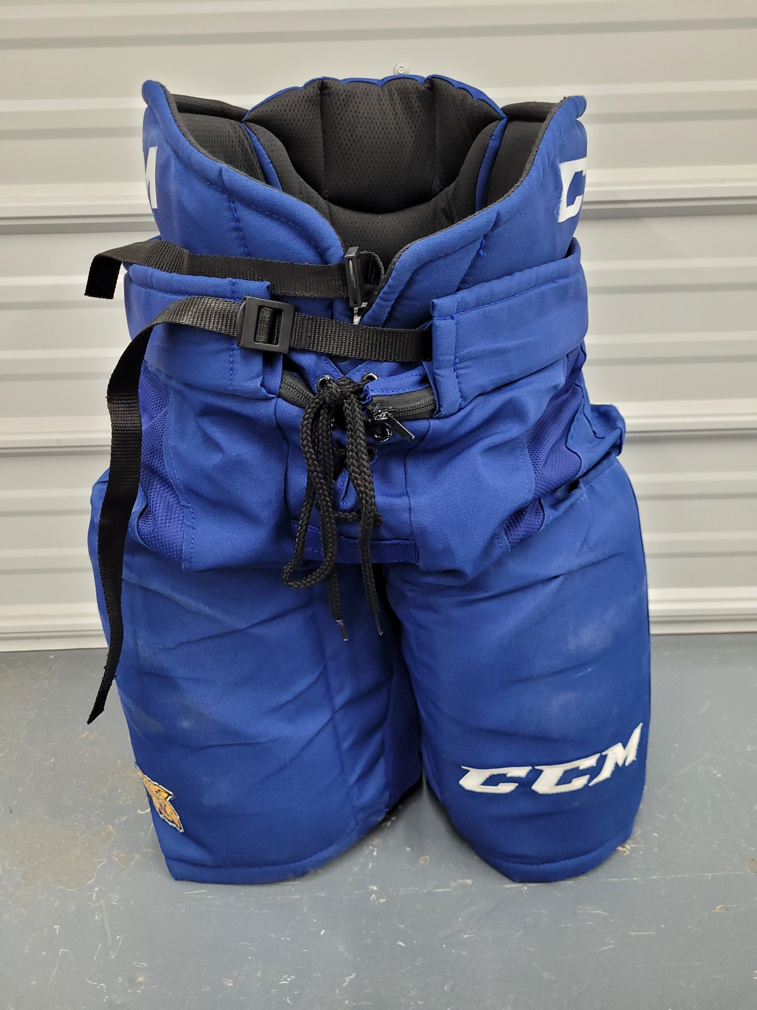 Senior Used Medium CCM hp31 Hockey Pants