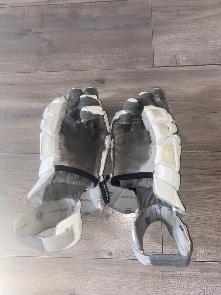 Used Player's Epoch 13" Integra Lacrosse Gloves