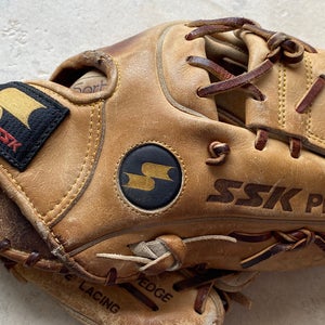Used Infield 11" Pro Series Baseball Glove