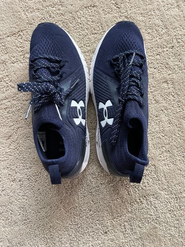 Yale team issued womens under armour Shoes/sneakers