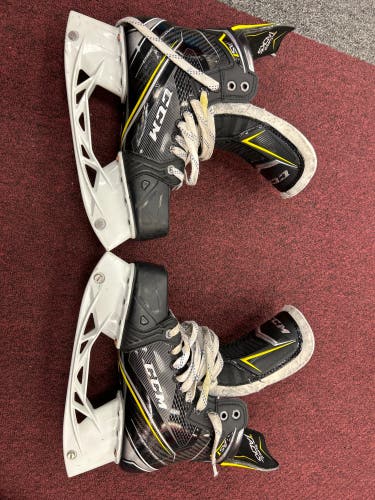 Used CCM Regular Width  Size 6.5 Super Tacks AS1 Hockey Skates