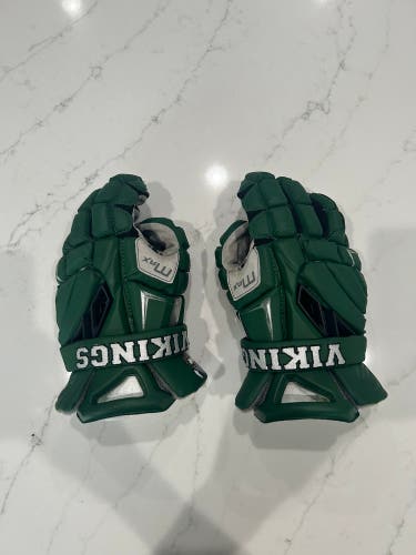 Maverick Max lacrosse gloves