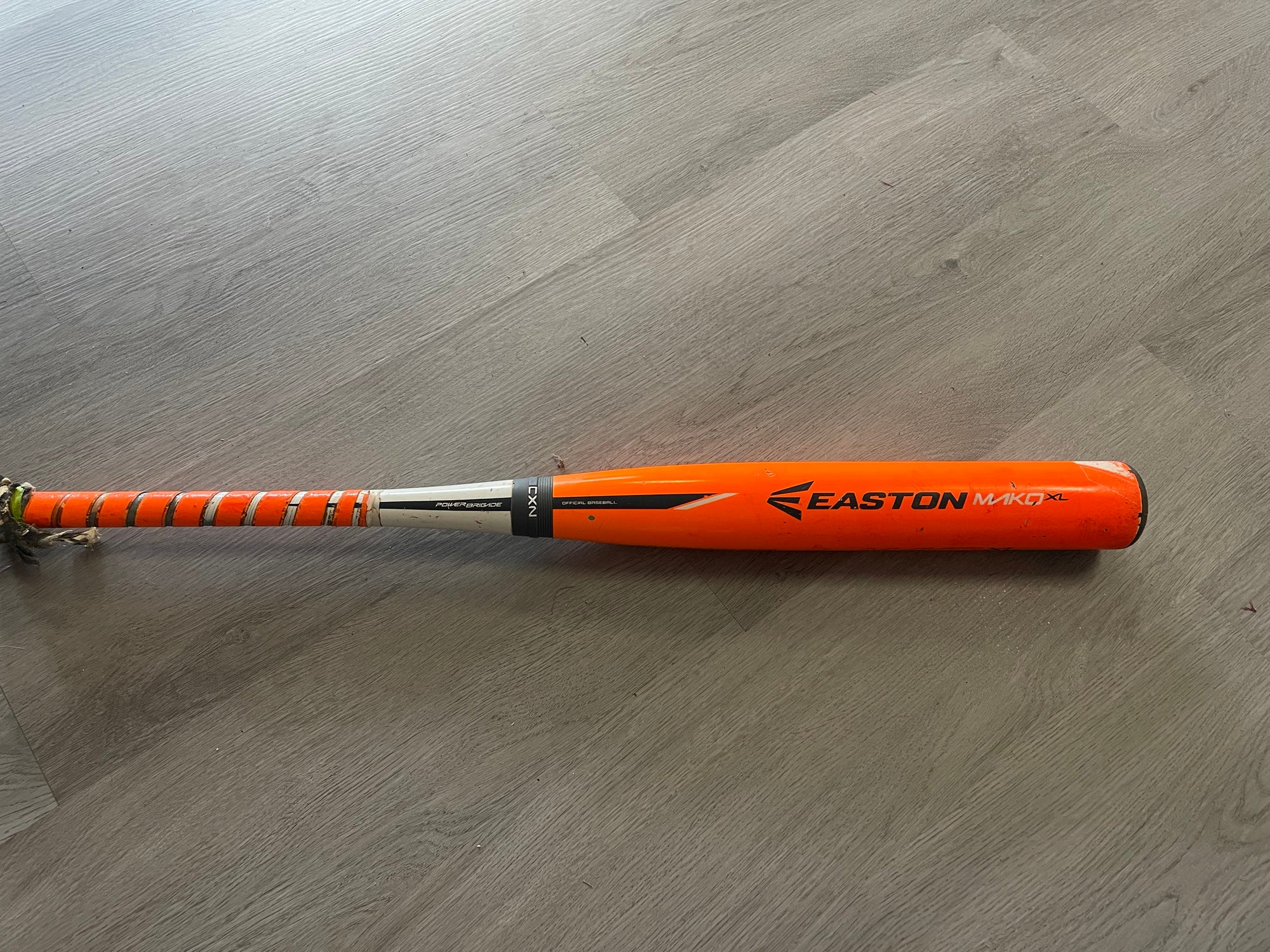 Easton Mako Composite Stick 