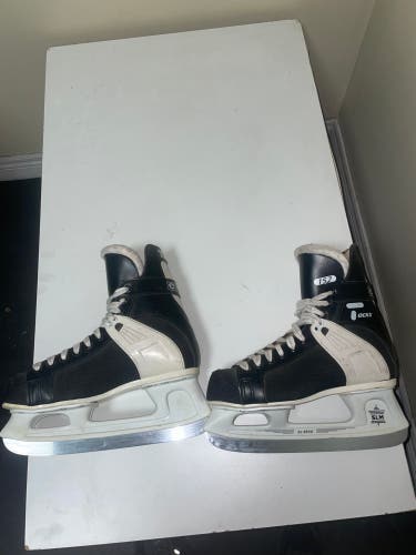 CCM Tacks 152 Size 7.5 Hockey Skates