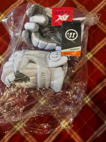 New Player's Warrior Burn XP Lacrosse Gloves Large