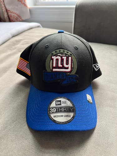 New York Giants NFL New Era 2022 Salute To Service Flex Hat Medium-Large Camo