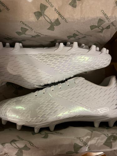 Men's Molded Cleats Low Top Blur NEW!!