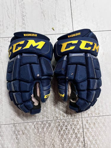 CCM U+ CL Crazy Light Pro Stock Hockey Gloves Navy Blue BLUES 13"