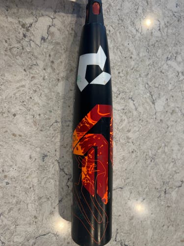 2022 Composite (-10) 18 oz 28" CF Mashup Bat