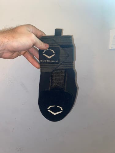 Black Senior EvoShield Wrist Guards Sliding mitt