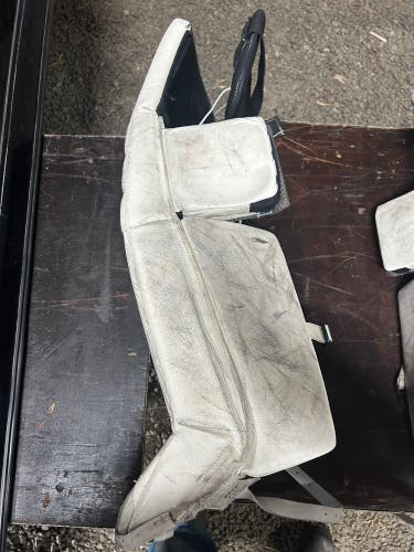 Brian’s 32” Goalie leg pads