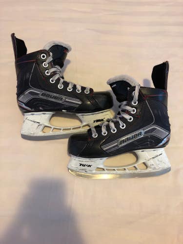 Used Junior Bauer Vapor X400 Hockey Skates (Regular) - Size: 1.5