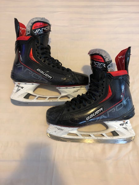 Used Senior Bauer Vapor 3X Pro Hockey Skates - Size: 8.0