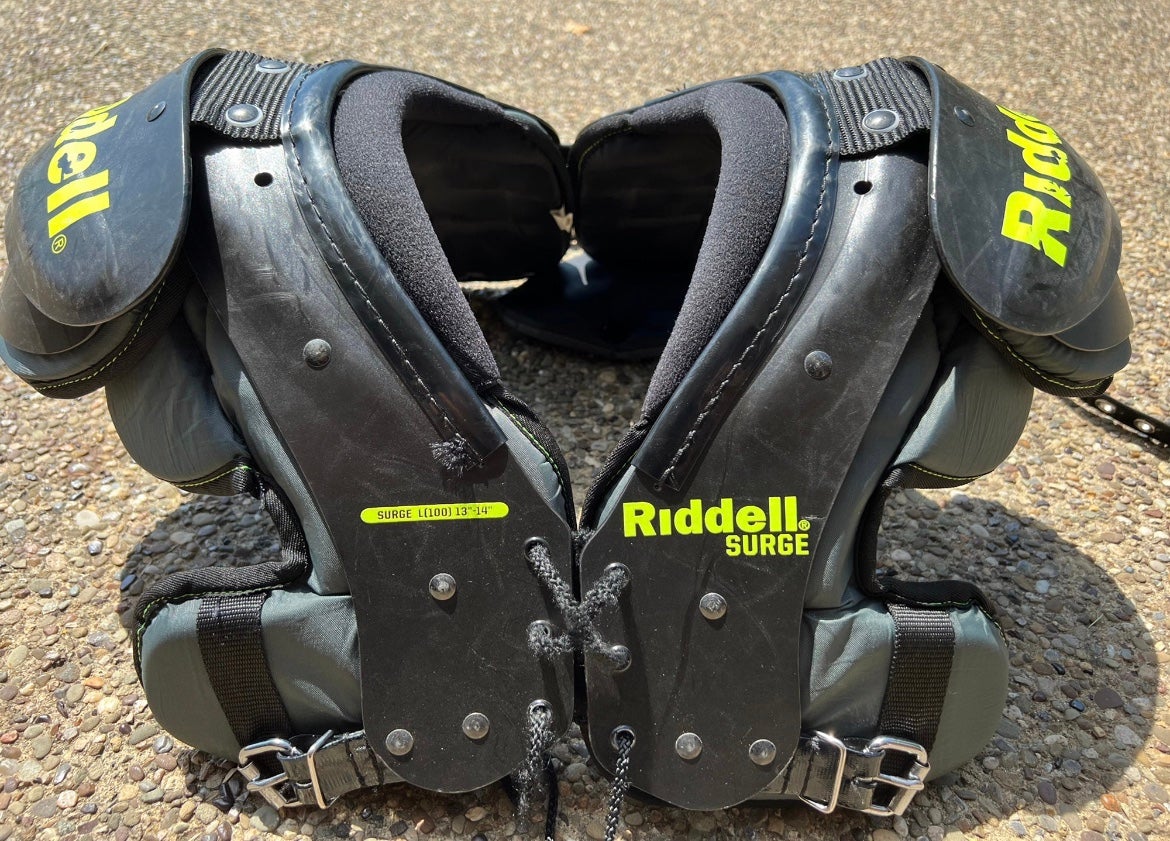 Riddell Surge Youth Shoulder Pad