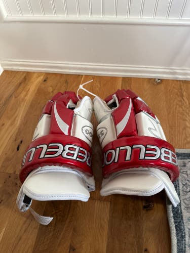 Rebellion hockey Glove Sr 15.5
