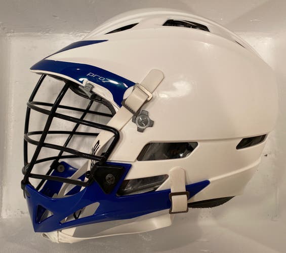 Like New Player's Cascade Pro-7 Helmet!