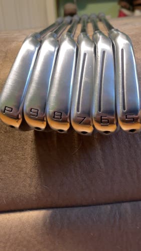 P770 Irons W/ DG S400
