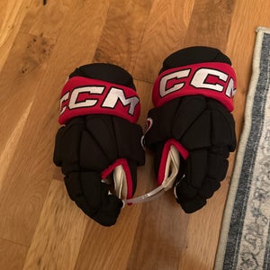Carolina Hurricanes Custom CCM 10" Pro Stock As-v Gloves