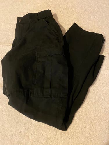5.11 Tactical Series Men’s Medium Black Tactical Pants Waist 31 1/2 - 35