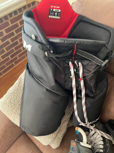 Senior Medium CCM  Hockey Pants