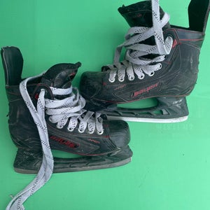 Bauer Vapor X900 Hockey Skates | INT 4.0 | Regular