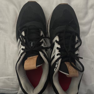 Black  Size 11 (Women's 12) New Balance Shoes