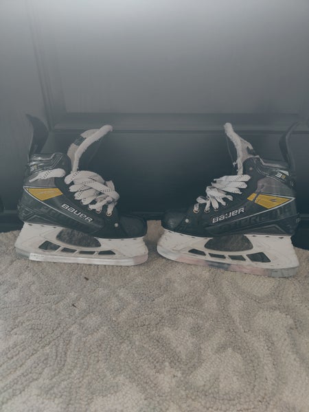 Used Bauer Supreme 3S Pro Hockey Skates Size 7
