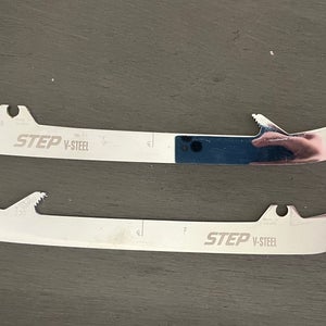 Step Steel V-Steel Speed Runners for Bauer Tuuk Lightspeed & Tuuk Lightspeed II - Pair