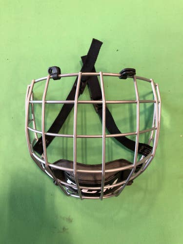 Used CCM FM06 Hockey Cage (Size: Small)