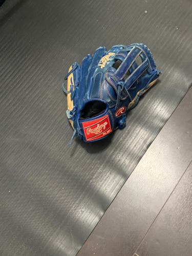 Outfield 12.75" Gold Glove Elite Baseball Glove