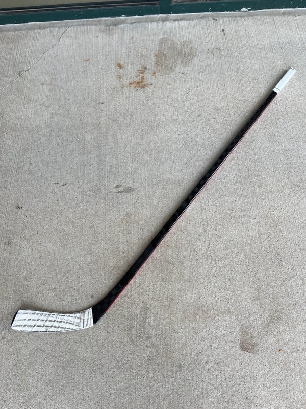 Easton RH Pro Stock Hockey Sticks for Sale in Yorba Linda, CA - OfferUp