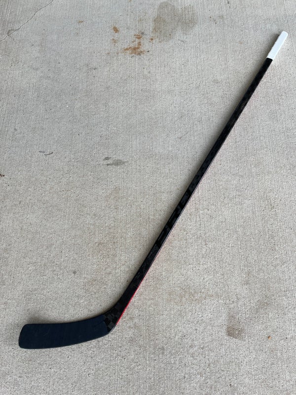 Easton RH Pro Stock Hockey Sticks for Sale in Yorba Linda, CA - OfferUp