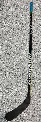 Senior Warrior Alpha DX Pro 100 Flex W90 Curve Right Handed Pro Stock 63.5” Grip Hockey Stick