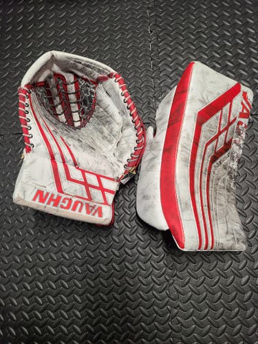 Detroit Red Wings Vaughn Velocity VE8 Blocker and Glove Set