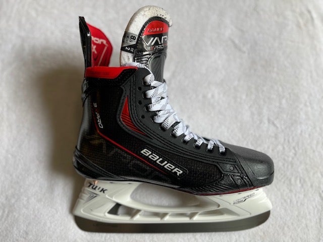 Senior Used Bauer Vapor 3X Pro Hockey Skates Regular Width Pro Stock Size 8.5