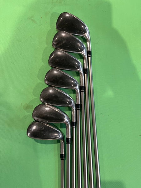 Used Wilson Staff Launch Pad Right Hand Iron Set Graphite