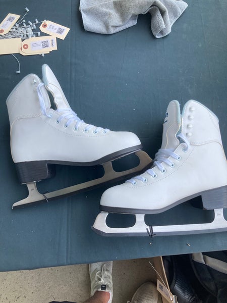 New Jackson Ultima Figure Skates 10 *accepting offers*