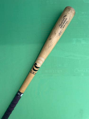 Used Axis Pro Elite Maple AX271 (30") Wood Baseball Bat - 20OZ (-10)