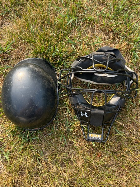 Under armour catchers mask with Wilson skull cap