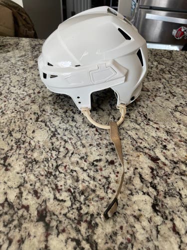 Used Medium CCM Pro Stock Vector V08 Helmet