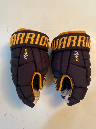 Warrior 11" Dynasty AX2 Gloves