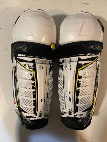 Used CCM  Super Tacks AS1 Shin Pads
