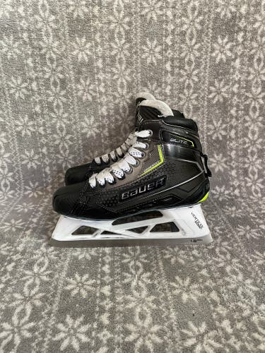 Used INT Bauer Elite Hockey Goalie Skates Size 6 Fit 3